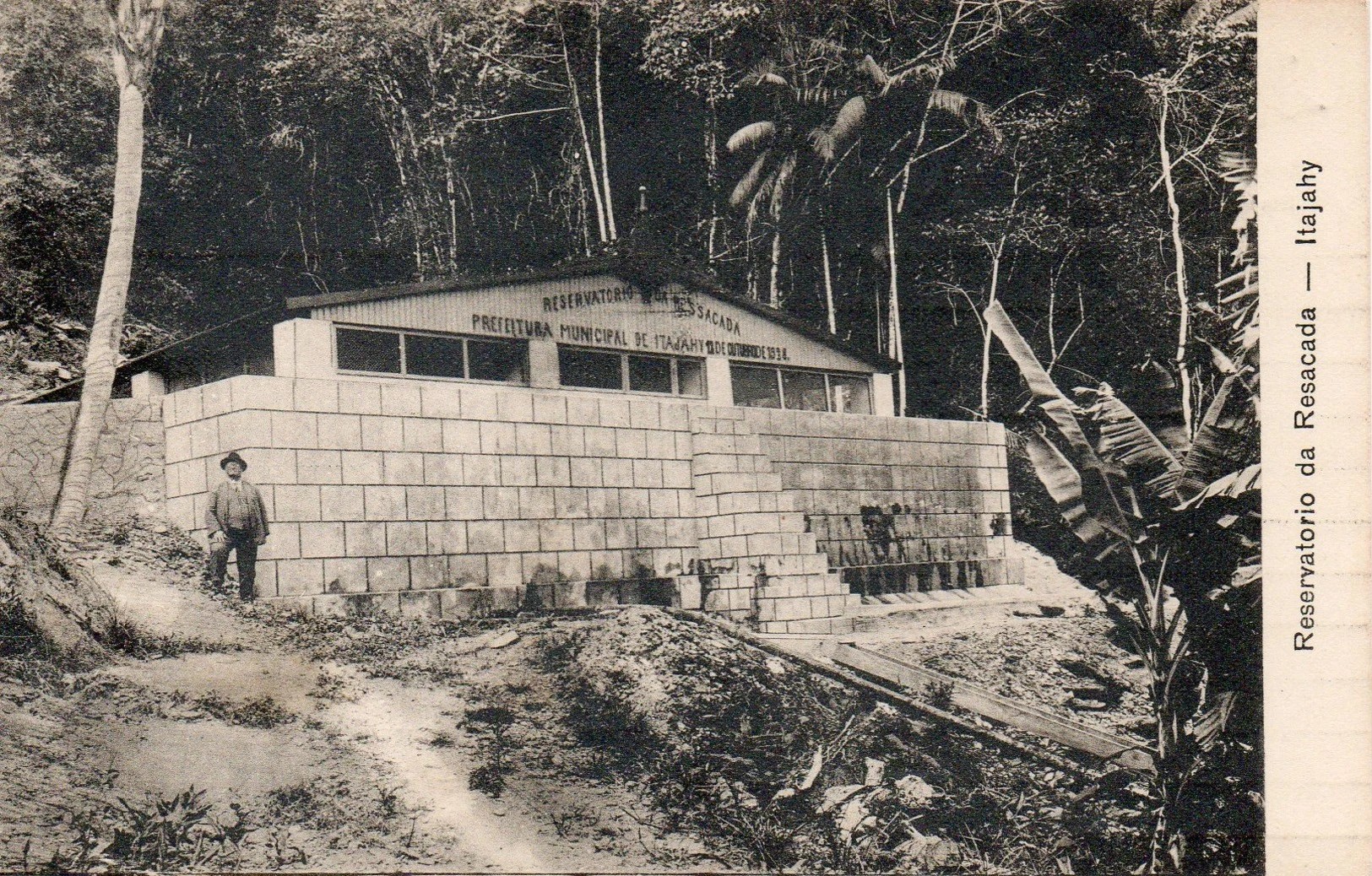 Reservatório de Itajaí - 1940. Caixa d´`agua 1952 - CDMH - Arquivo Público de Itajaí