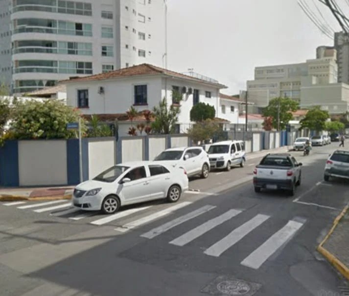 casas dos oficiais - rua Lauro Müller com Almirante Tamandaré - Googlemaps